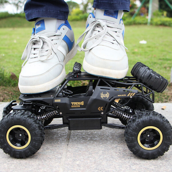 Remote control car - Image 7