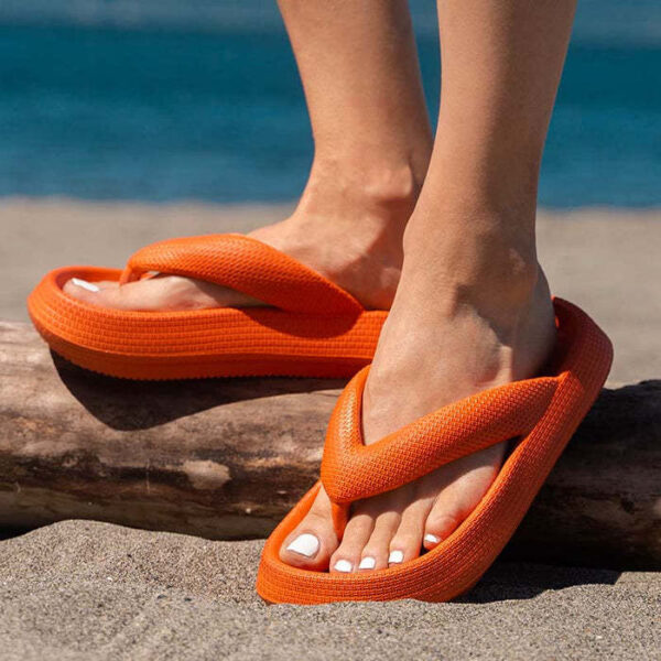 Outdoor Seaside Beach Thick Bottom Flip Flops - Image 6